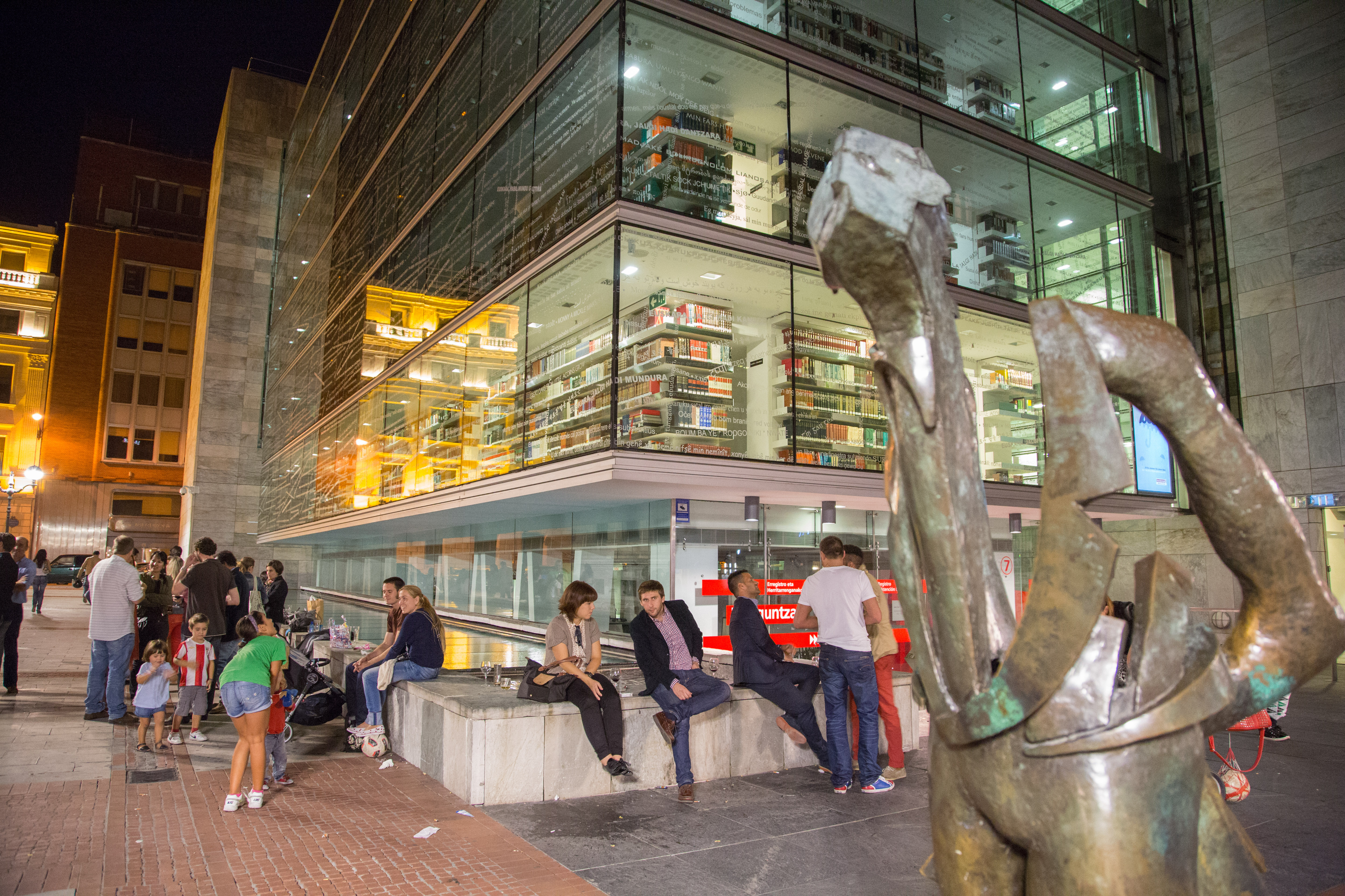 Bilbao País Vasco Euskadi 13-09-2013 Biblioteca de la Calle Diputación © FOTOGRAFO: MITXI